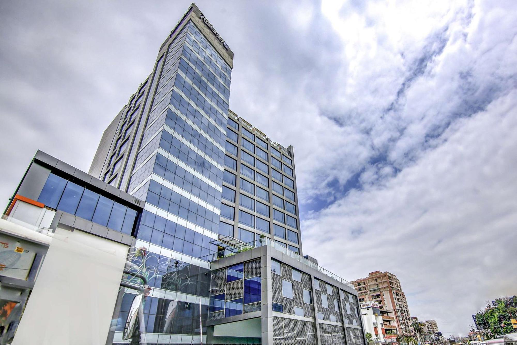 Hotel Radisson Blu Gorakhpur Extérieur photo
