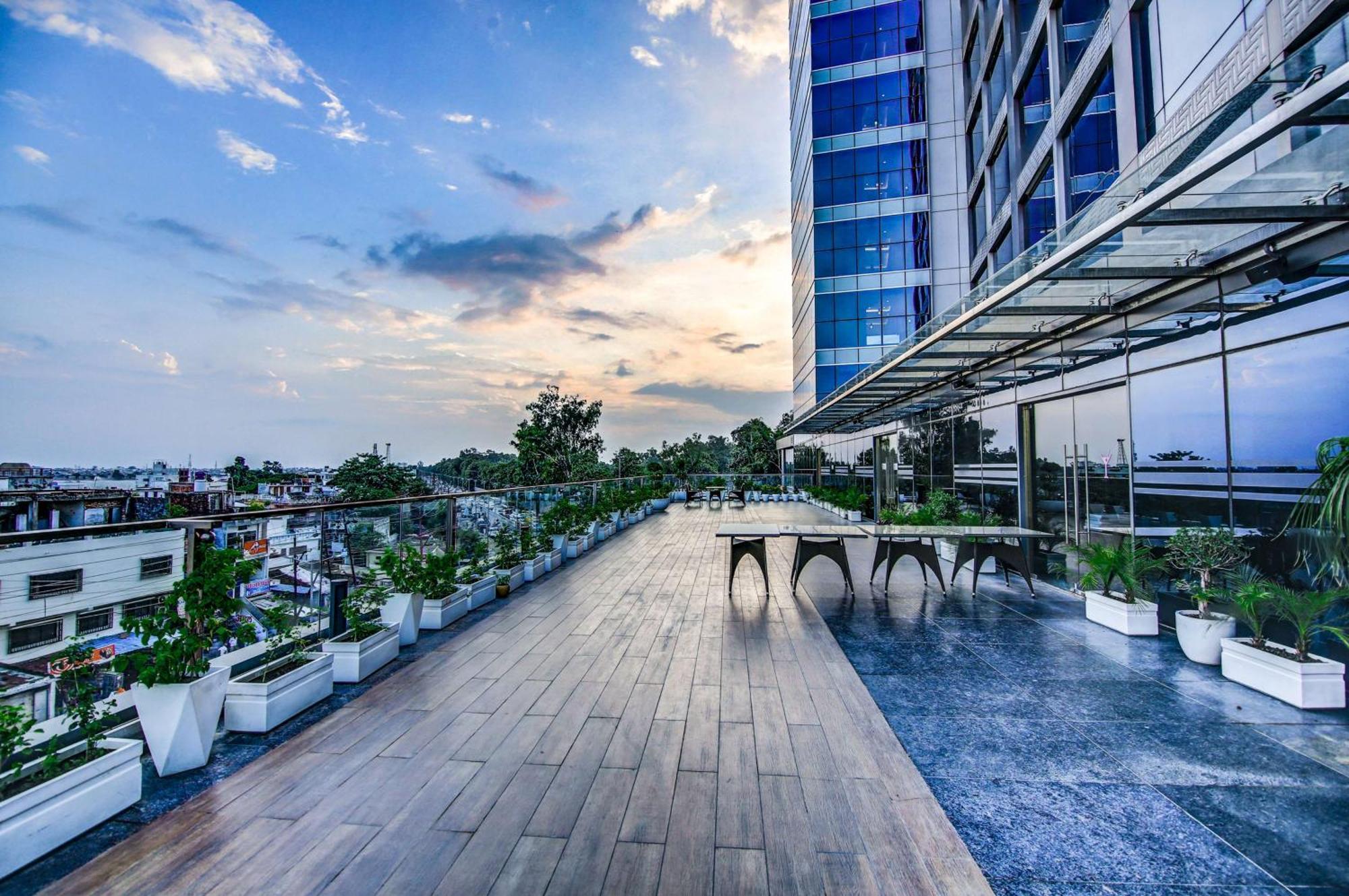 Hotel Radisson Blu Gorakhpur Extérieur photo